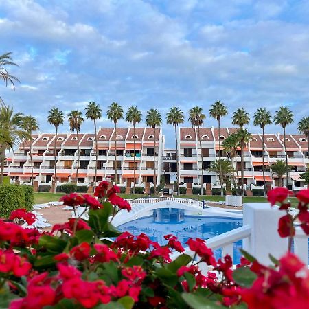Sunny 2-Bedroom Apartment In Parque Santiago II Playa de las Americas  Bagian luar foto