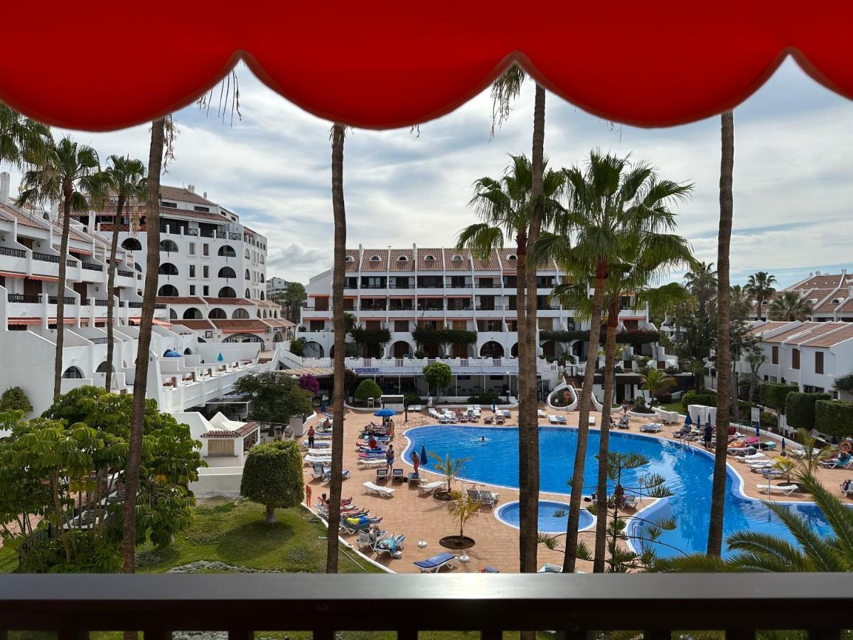 Sunny 2-Bedroom Apartment In Parque Santiago II Playa de las Americas  Bagian luar foto